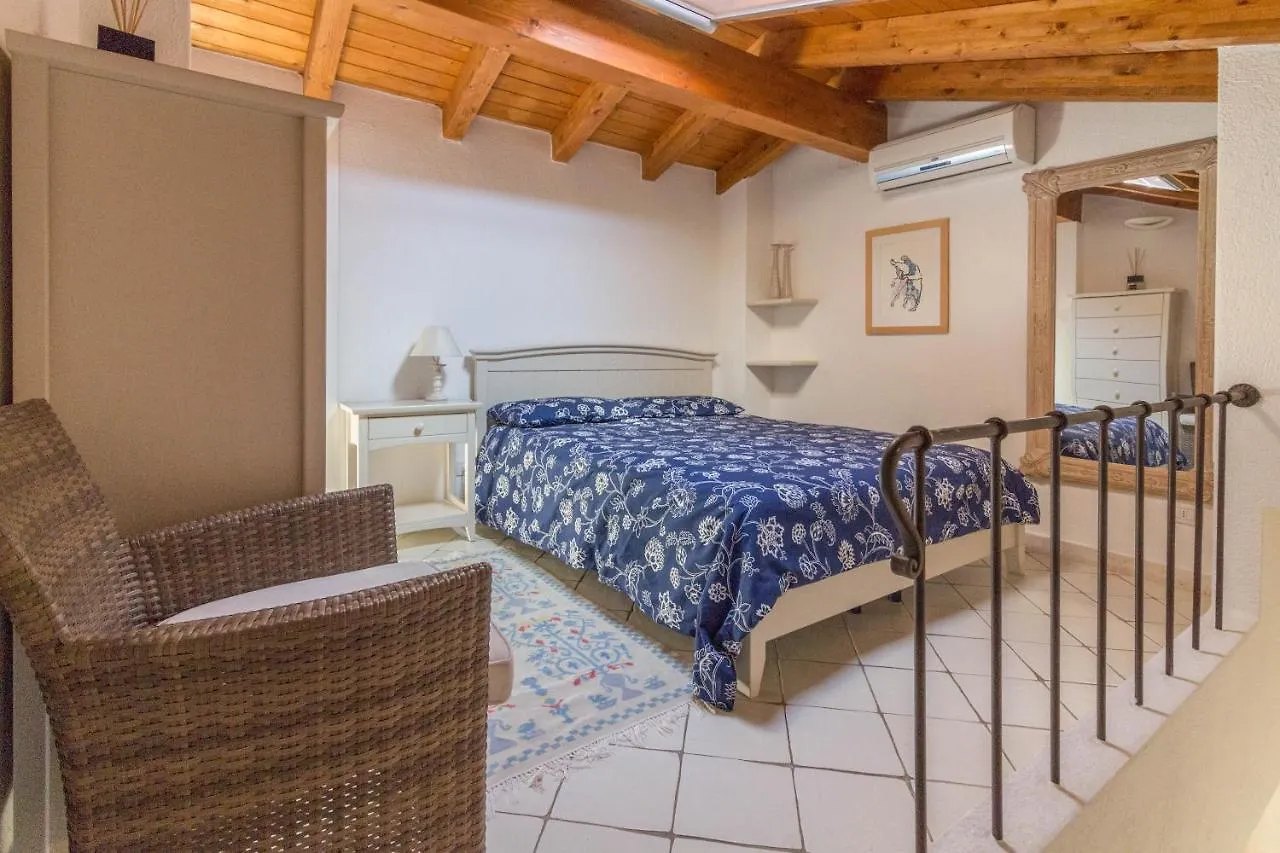 Costa Corallina Handsome Flat W/Terrace Near Beach 0*, Costa Corallina Italy